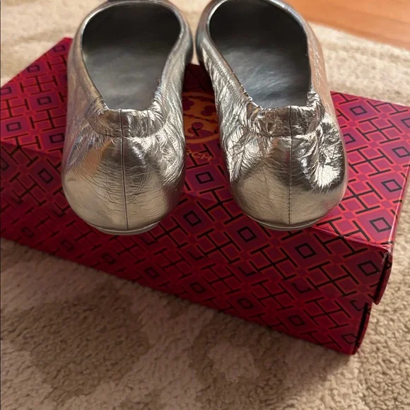 Tory Burch Minnie - Picture 8 of 12